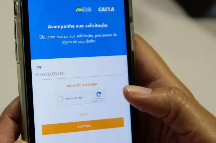 Segunda parcela do auxílio emergencial é depositada a nascidos em julho