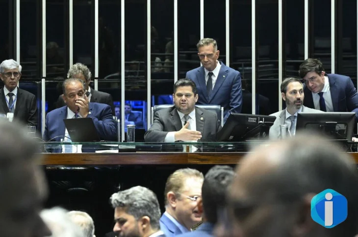 Senado anula norma sobre aborto legal em crianças vítimas de estupro