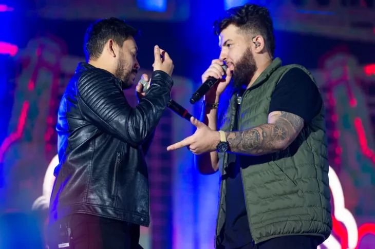 Show pirotécnico e a atração musical de Ícaro & Gilmar marcão abertura do evento está noite; Entrada gratuita!