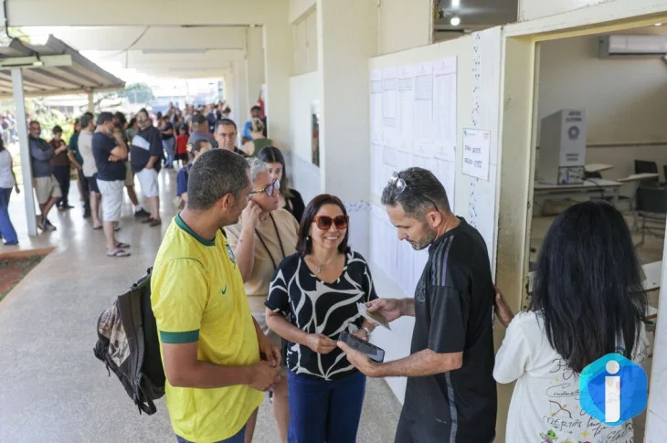 Trabalhador tem direito de sair do serviço para votar; confira a lei