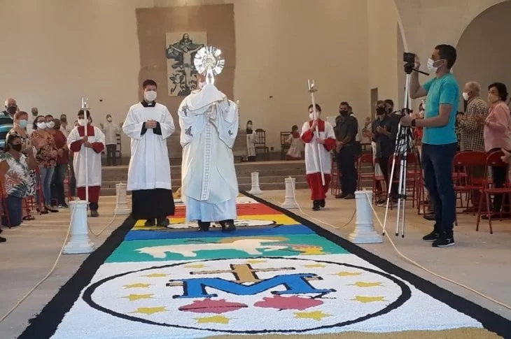 Tradicional celebração de Corpus Christi de Piquerobi é realizada com adequações devido à pandemia
