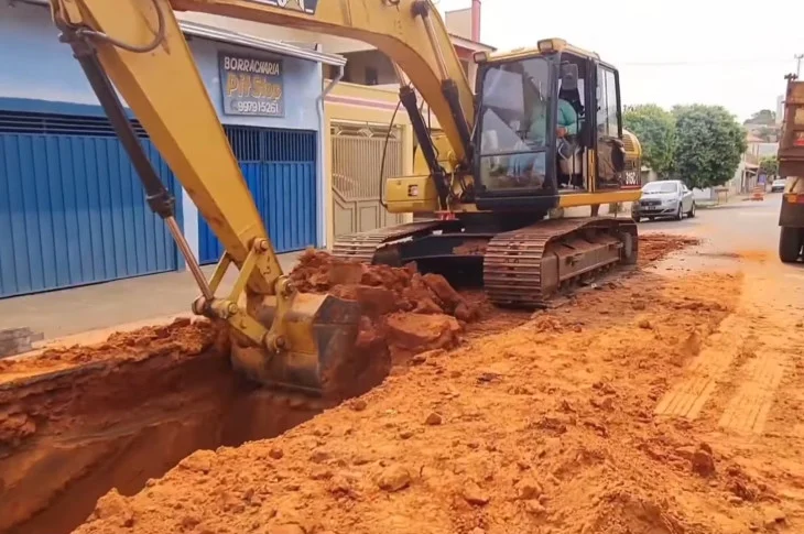 Trecho em rua do Jardim Eldorado passa por obras