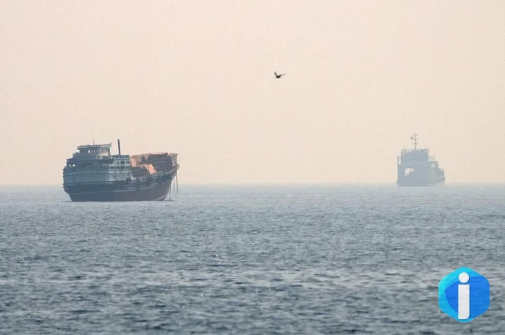 Trump recua e desiste de cobrar taxa sobre navios no Estreito de Ormuz