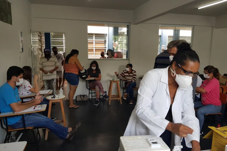 Vacinação de adultos e crianças ocorrerá em horários distintos em Presidente Venceslau a partir desta quarta