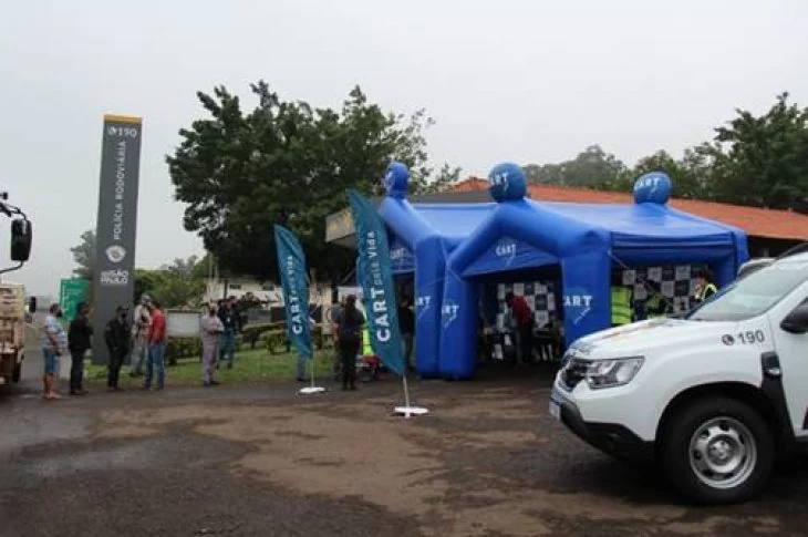 Vacinação de caminhoneiros será nesta sexta-feira na Base da Polícia Rfodoviária em Presidente Epitácio