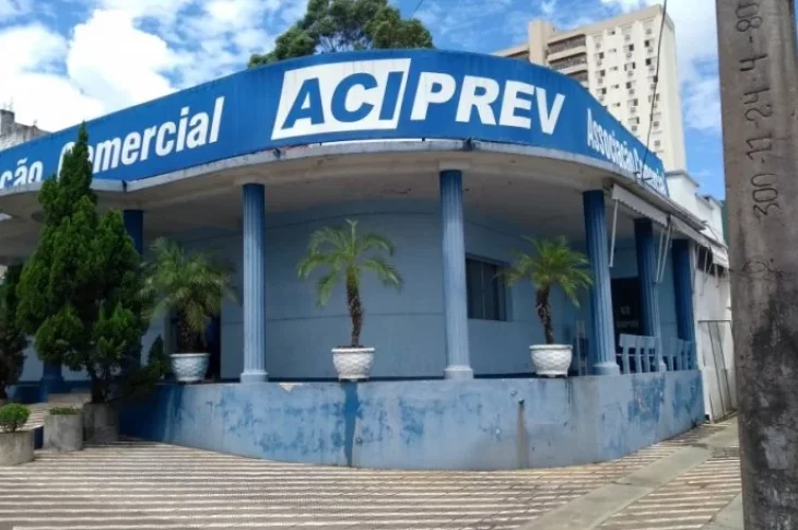Vaga de emprego na área administrativa é divulgada pela Aciprev